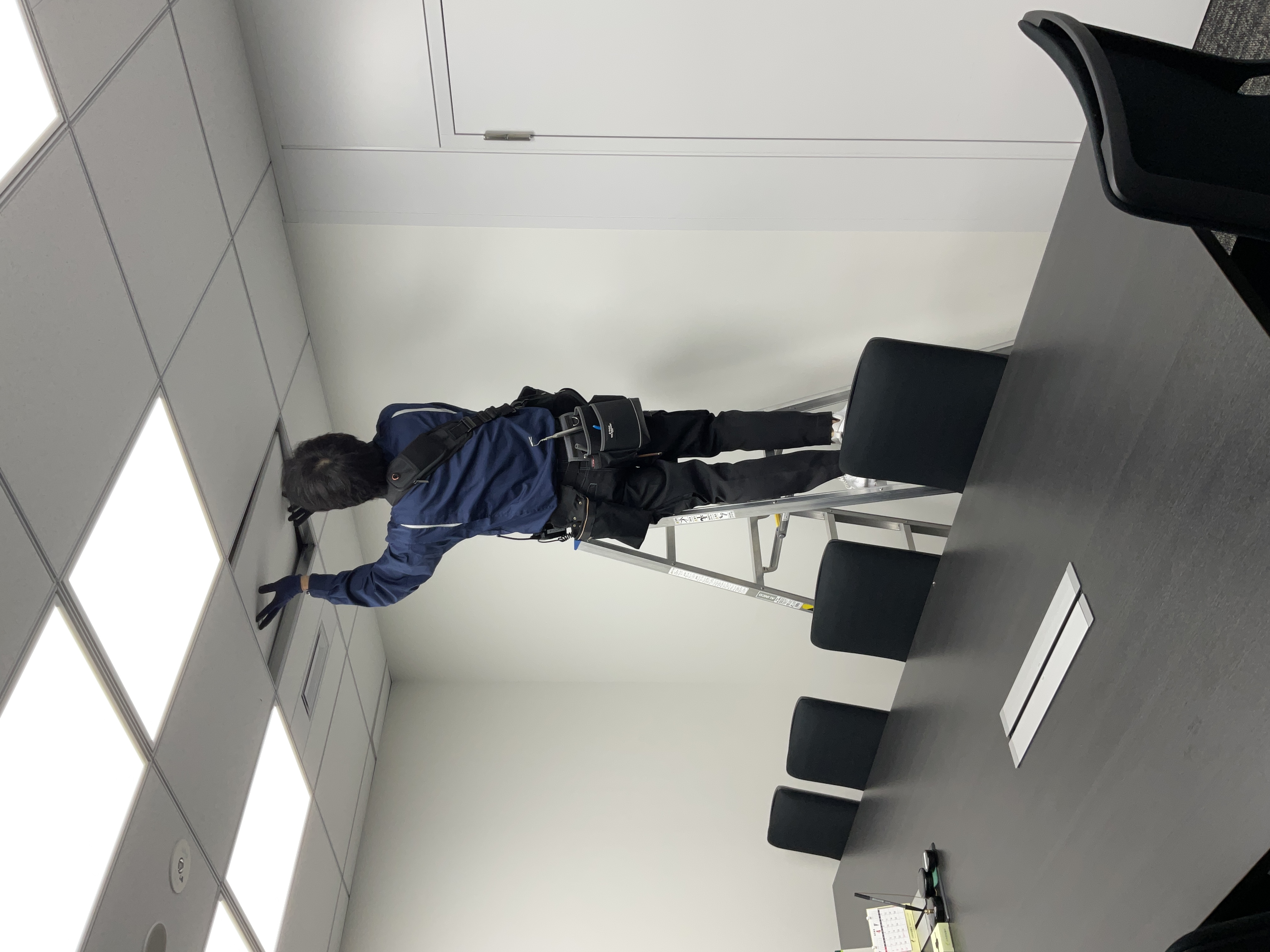 外壁調査の様子